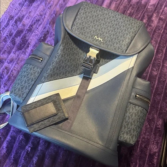Michael Kors Black and Cream Backpack - www.danaclinics.com display picture 3